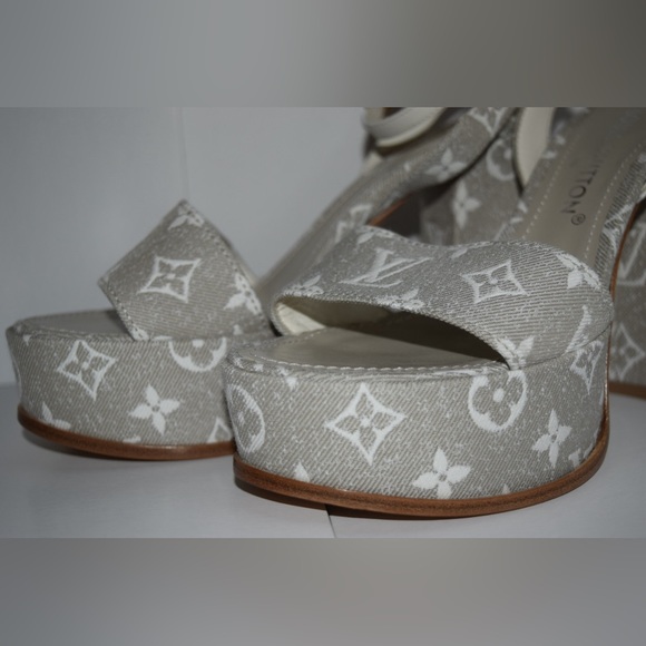 Louis Vuitton MONOGRAM Womens Platform & Wedge Sandals 2023 SS - Picture 5 of 14